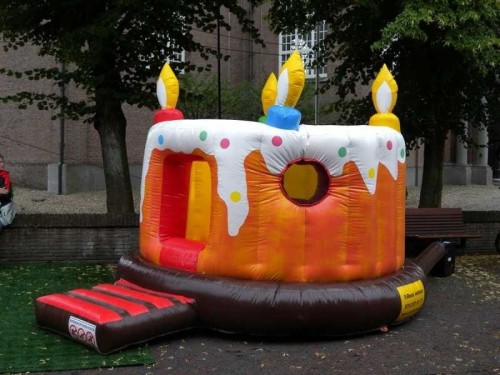 Springkussen Taartkussen